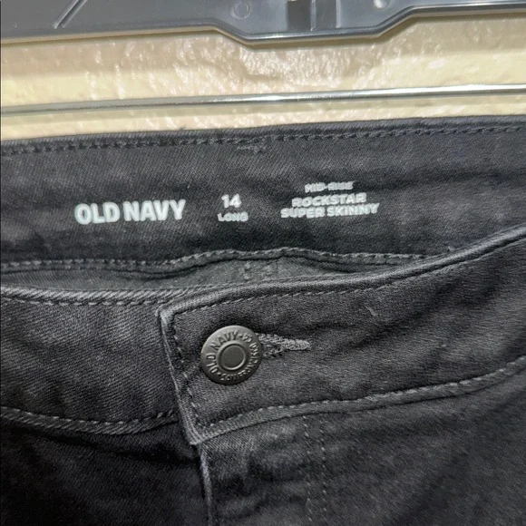 Old Navy Black Jeans Bundle 2 Pairs Women’s 14 Long Mid Rise Rockstar & Straight - Picture 5 of 9